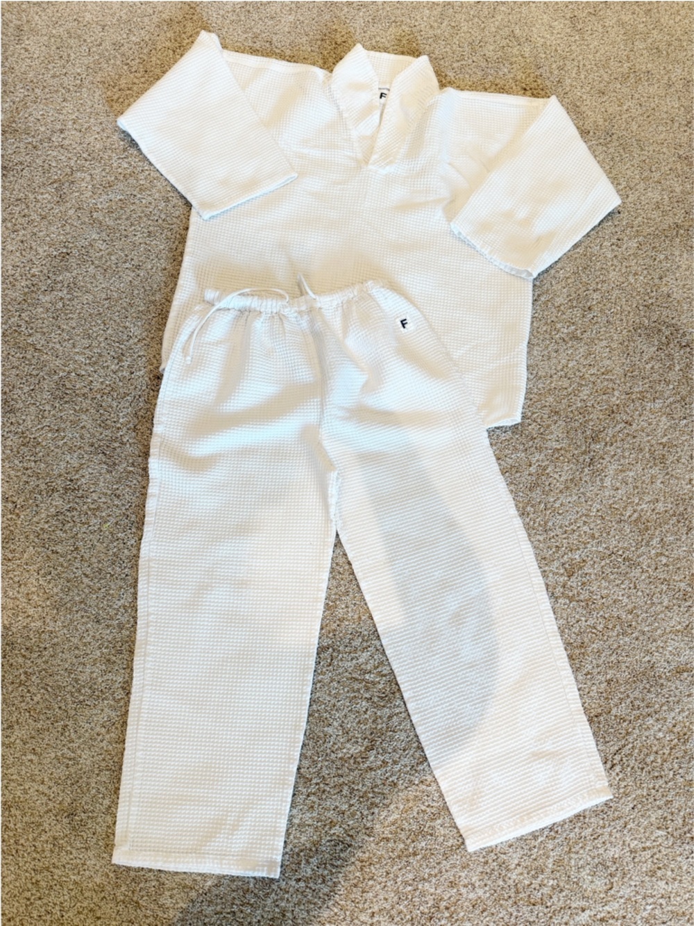 Women's White Waffle Knit Lounge Set - Comfortable Two-Piece